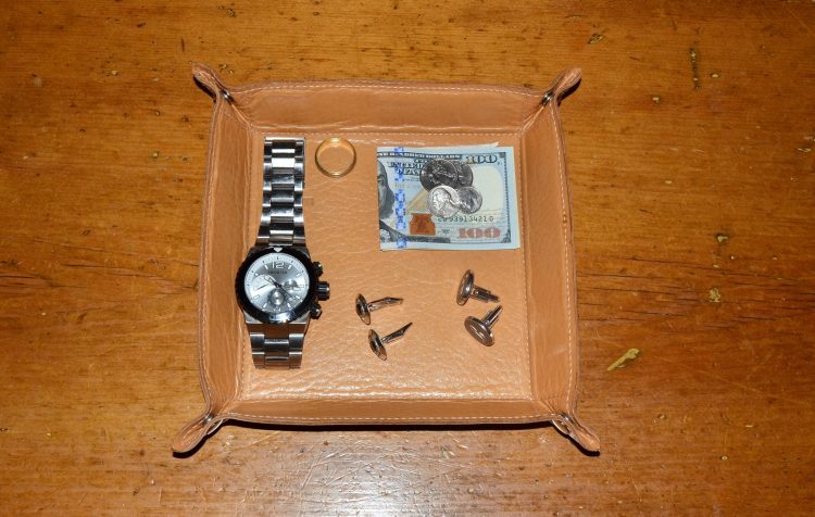 npl-Money-valet-scaled-rq8q03juqyyb864flapbo1pfdpii4qh5f57tut5tlk.jpg